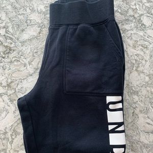 Under Armour Cropped Joggers with Pockets